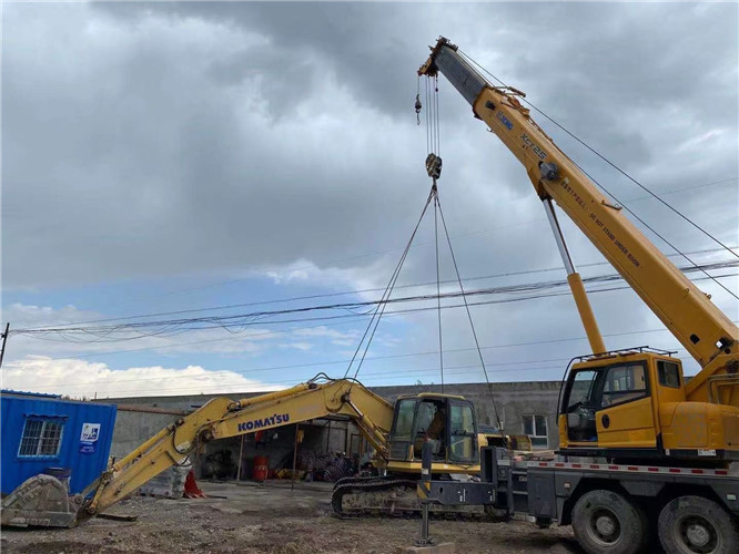 大安市25吨吊车的工作半径是多少？